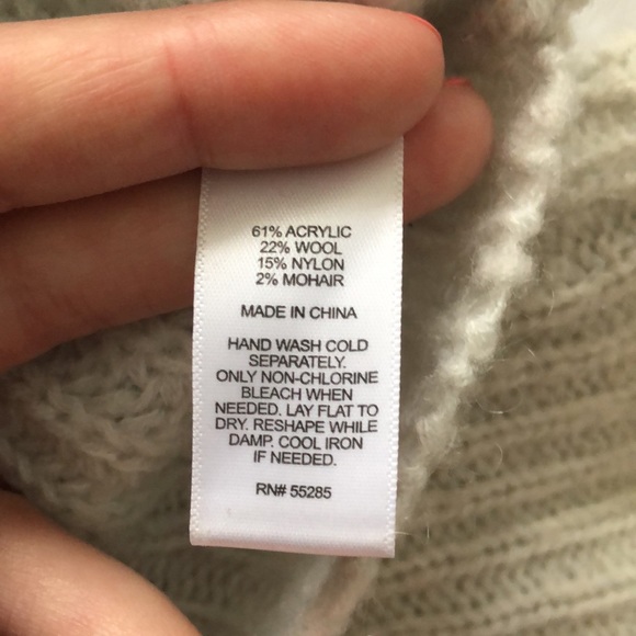 Express Open-Back Sweater - Picture 7 of 7